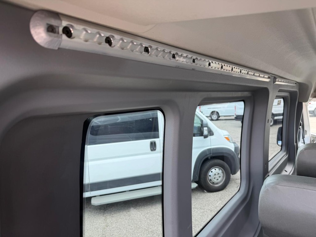 Ford Transit 350 Vehicle Full-screen Gallery Image 52