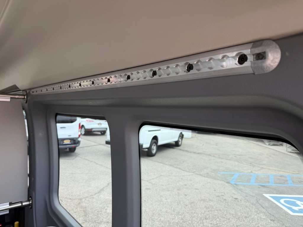 Ford Transit 350 Vehicle Full-screen Gallery Image 53