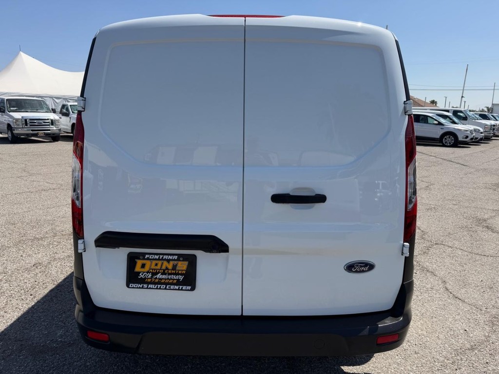 Ford Transit Connect Vehicle Full-screen Gallery Image 09