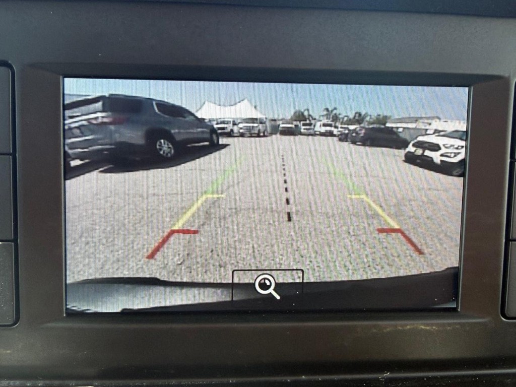 Ford Transit Connect Vehicle Full-screen Gallery Image 42