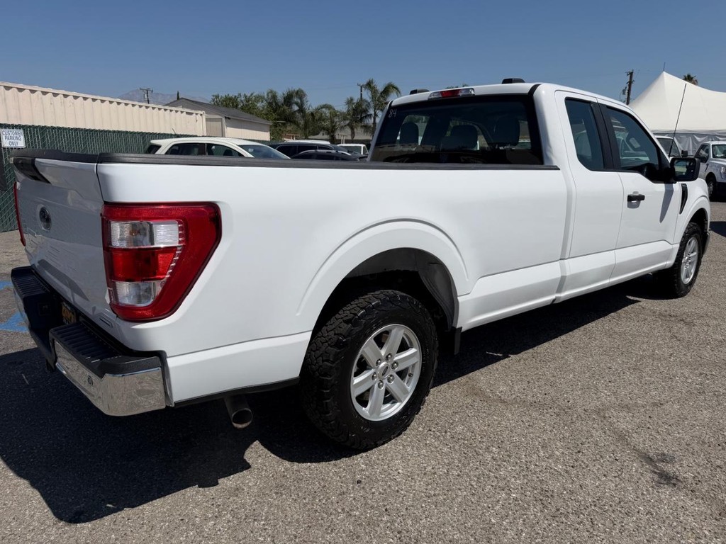 Ford F-150 Vehicle Full-screen Gallery Image 06