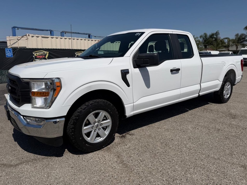 Ford F-150 Vehicle Full-screen Gallery Image 12
