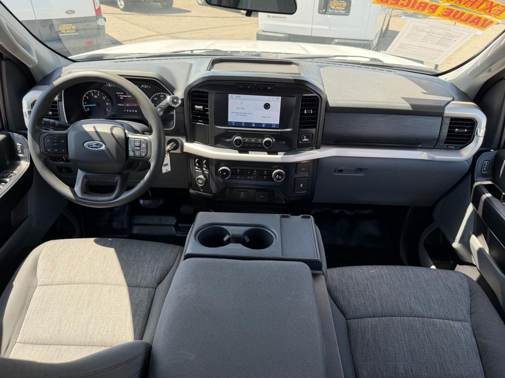 Ford F-150 Vehicle Full-screen Gallery Image 29