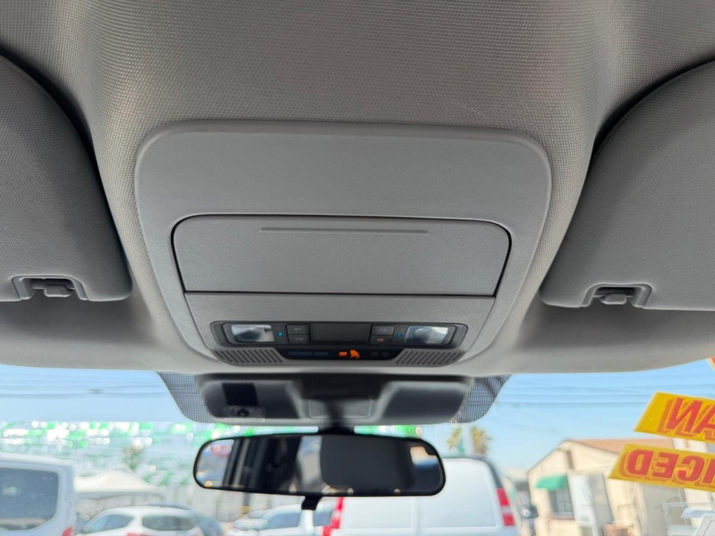 Ford F-150 Vehicle Full-screen Gallery Image 40
