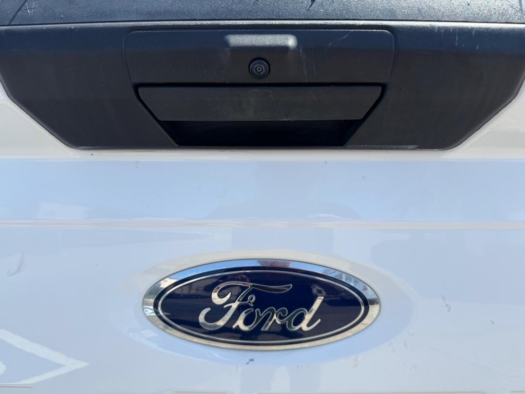 Ford F-150 Vehicle Full-screen Gallery Image 42