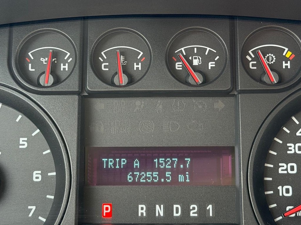 Ford F-150 Vehicle Full-screen Gallery Image 30