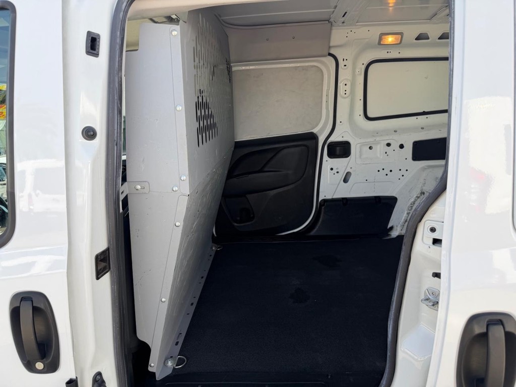 Ram ProMaster City Vehicle Full-screen Gallery Image 21