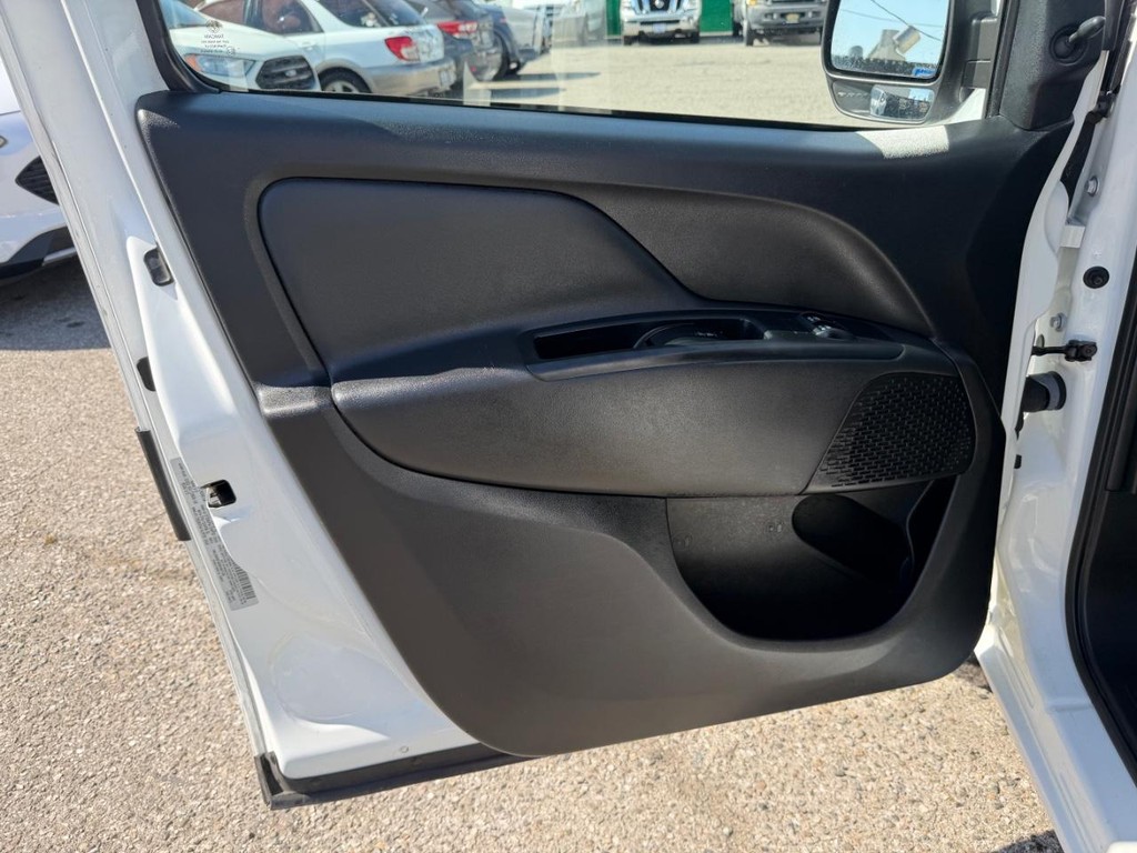 Ram ProMaster City Vehicle Full-screen Gallery Image 24