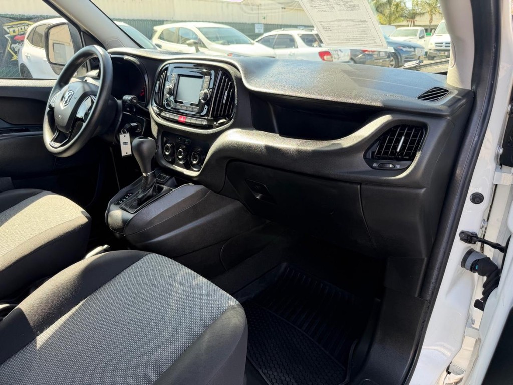 Ram ProMaster City Vehicle Full-screen Gallery Image 29
