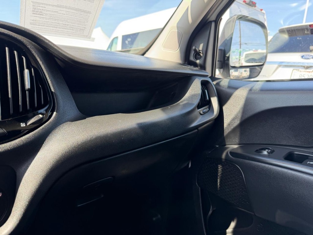 Ram ProMaster City Vehicle Full-screen Gallery Image 34