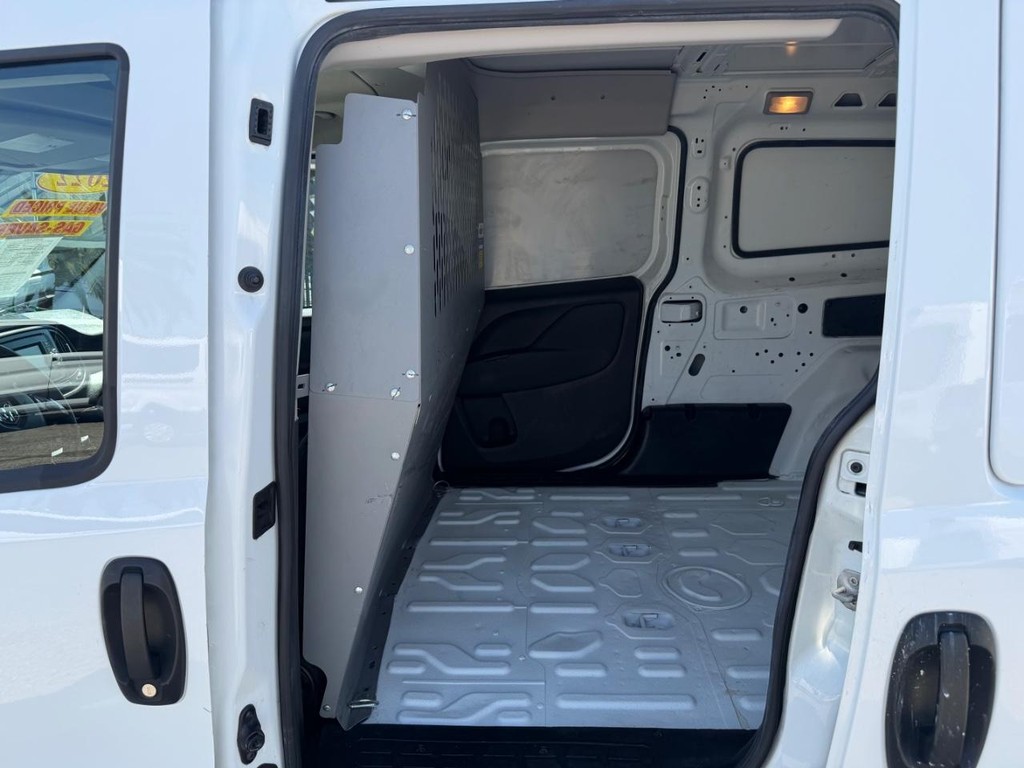 Ram ProMaster City Vehicle Full-screen Gallery Image 22