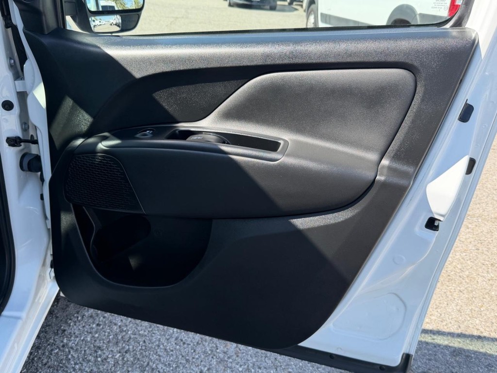 Ram ProMaster City Vehicle Full-screen Gallery Image 29