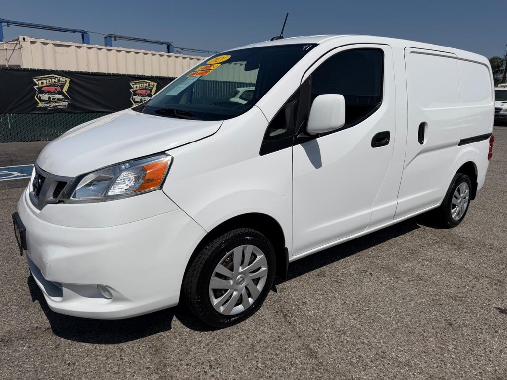 Nissan NV200 Vehicle Full-screen Gallery Image 13