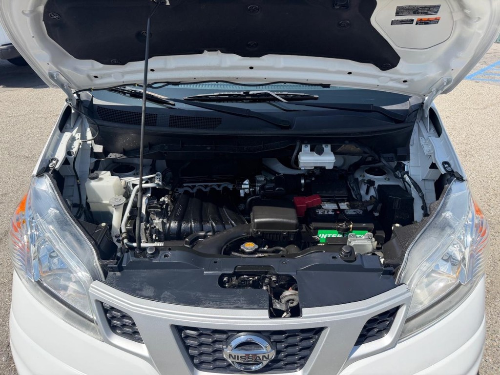 Nissan NV200 Vehicle Full-screen Gallery Image 46