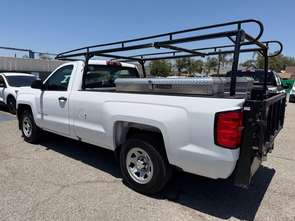 Chevrolet Silverado 1500 Vehicle Full-screen Gallery Image 09