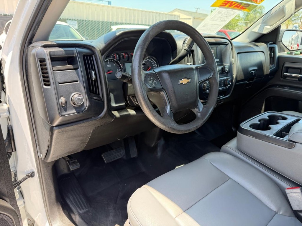 Chevrolet Silverado 1500 Vehicle Full-screen Gallery Image 28