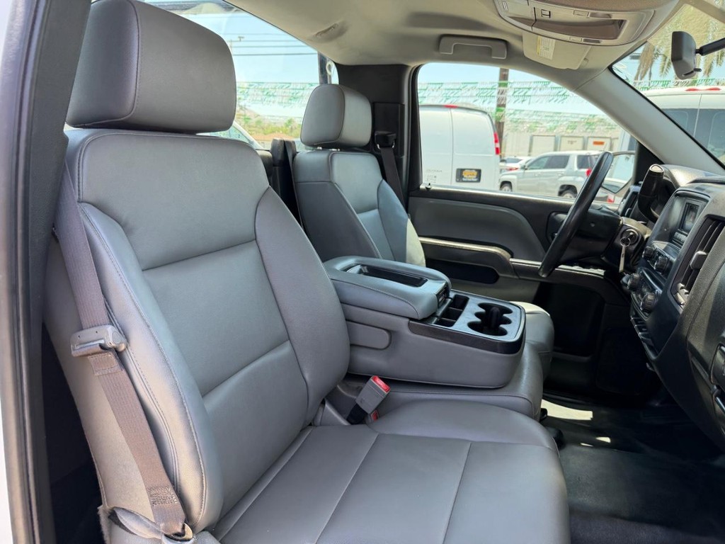 Chevrolet Silverado 1500 Vehicle Full-screen Gallery Image 34