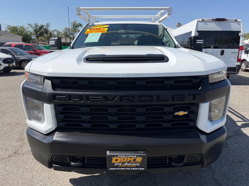 Chevrolet Silverado 2500HD Vehicle Full-screen Gallery Image 15