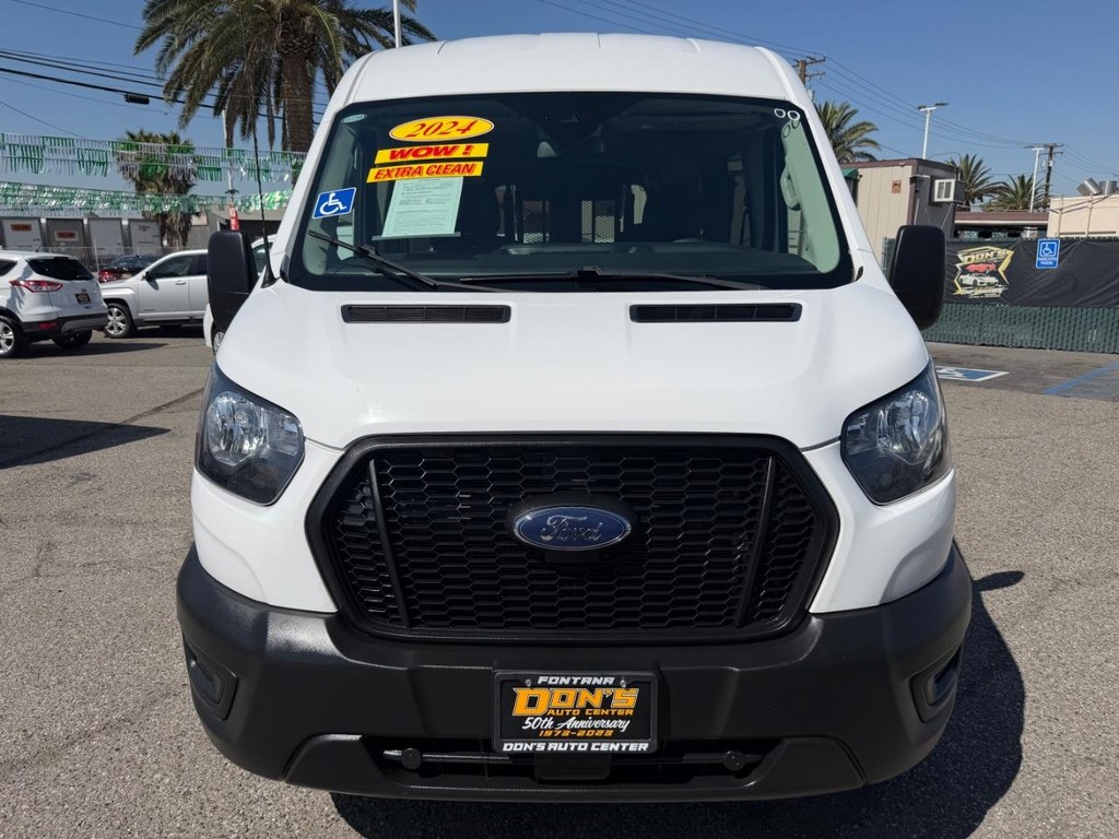Ford Transit 350 Vehicle Full-screen Gallery Image 14