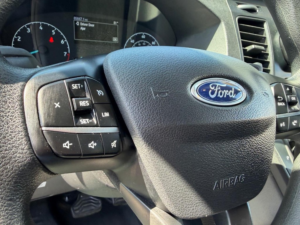 Ford Transit 350 Vehicle Full-screen Gallery Image 39