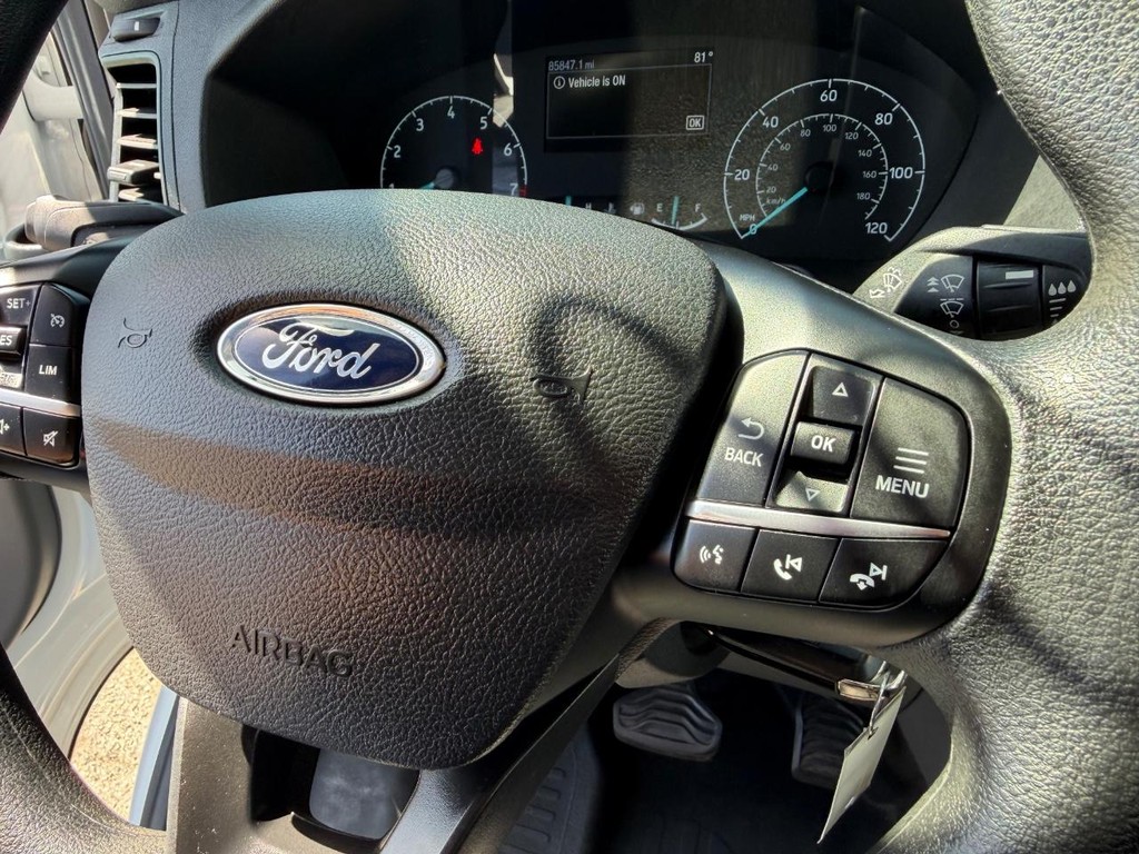 Ford Transit 350 Vehicle Full-screen Gallery Image 40