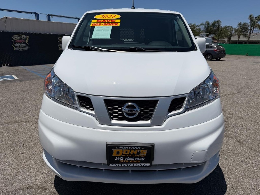 Nissan NV200 Vehicle Full-screen Gallery Image 15