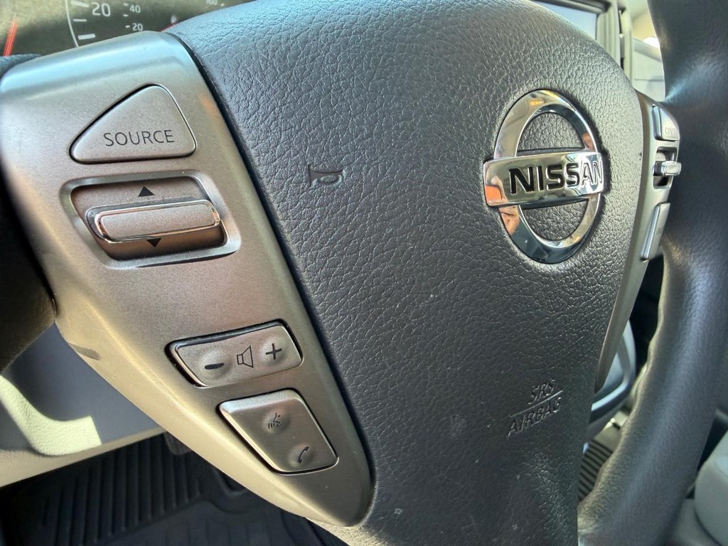 Nissan NV200 Vehicle Full-screen Gallery Image 34