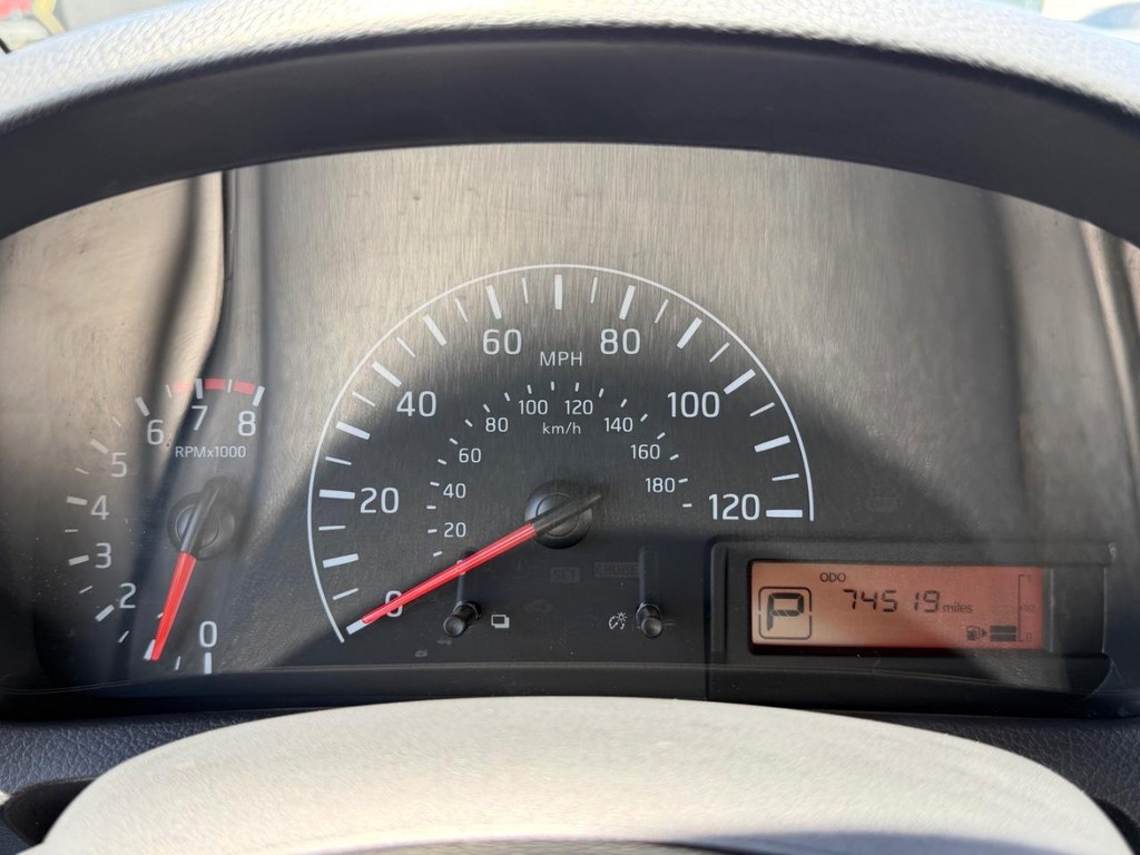 Nissan NV200 Vehicle Full-screen Gallery Image 36