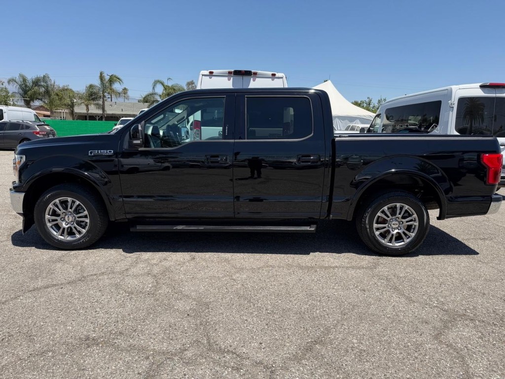 Ford F-150 Vehicle Full-screen Gallery Image 11