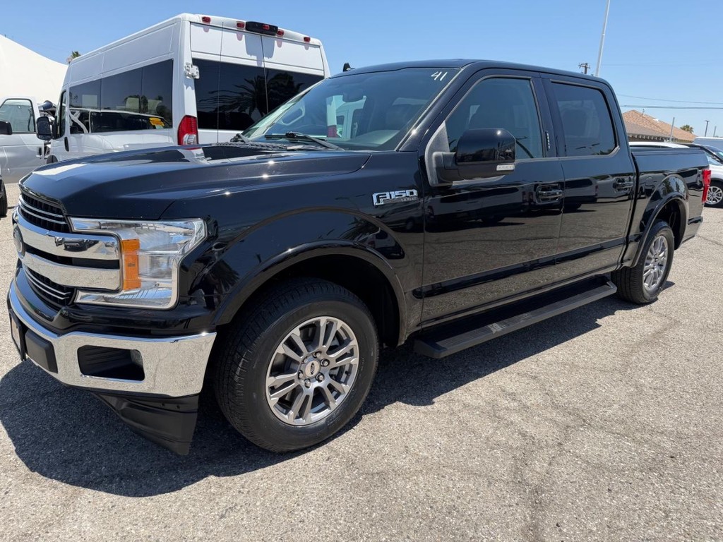 Ford F-150 Vehicle Full-screen Gallery Image 12