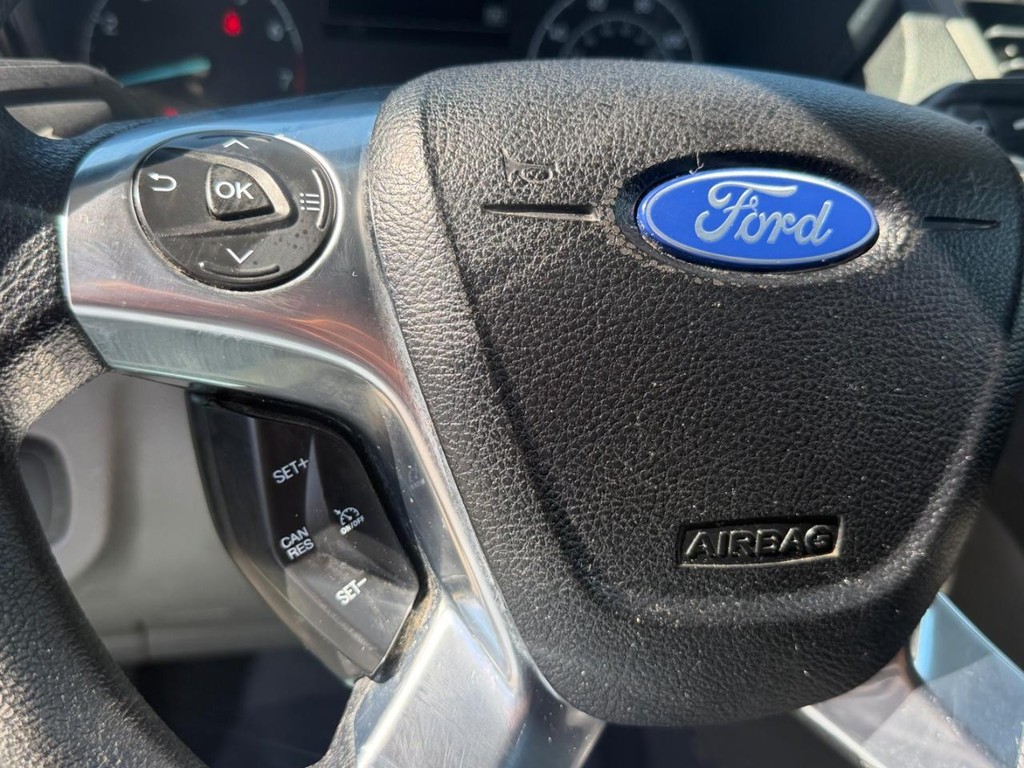 Ford Transit Connect Vehicle Full-screen Gallery Image 37
