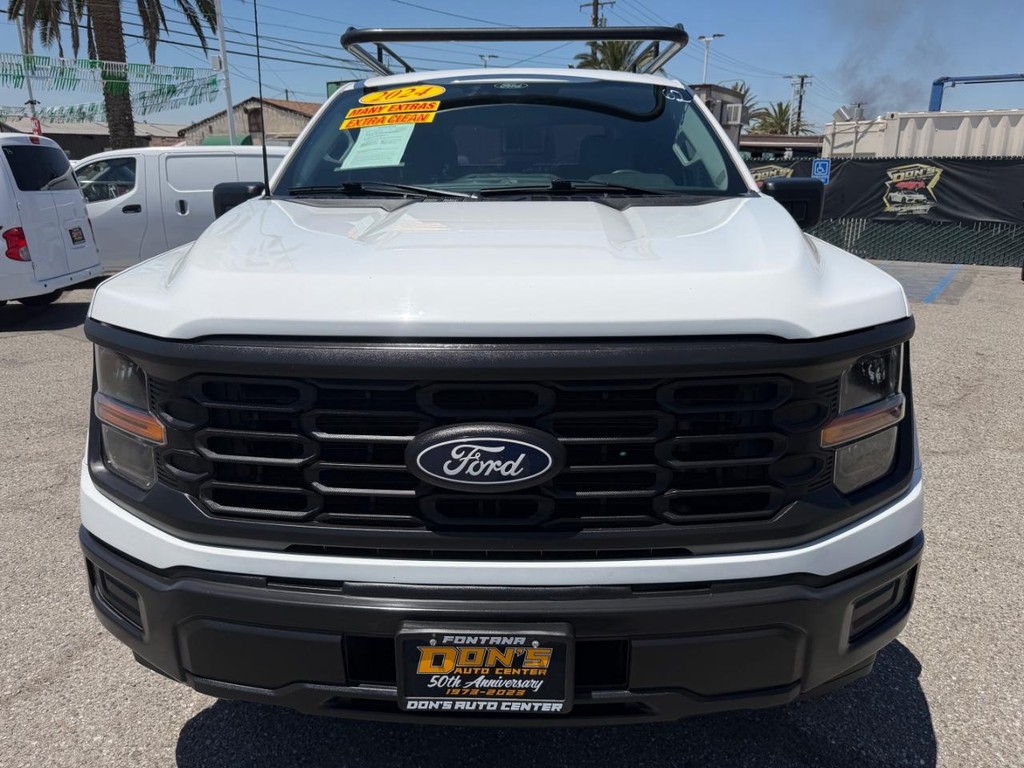 Ford F-150 Vehicle Full-screen Gallery Image 14