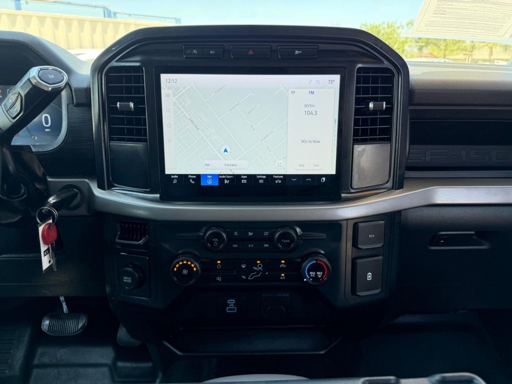 Ford F-150 Vehicle Full-screen Gallery Image 31
