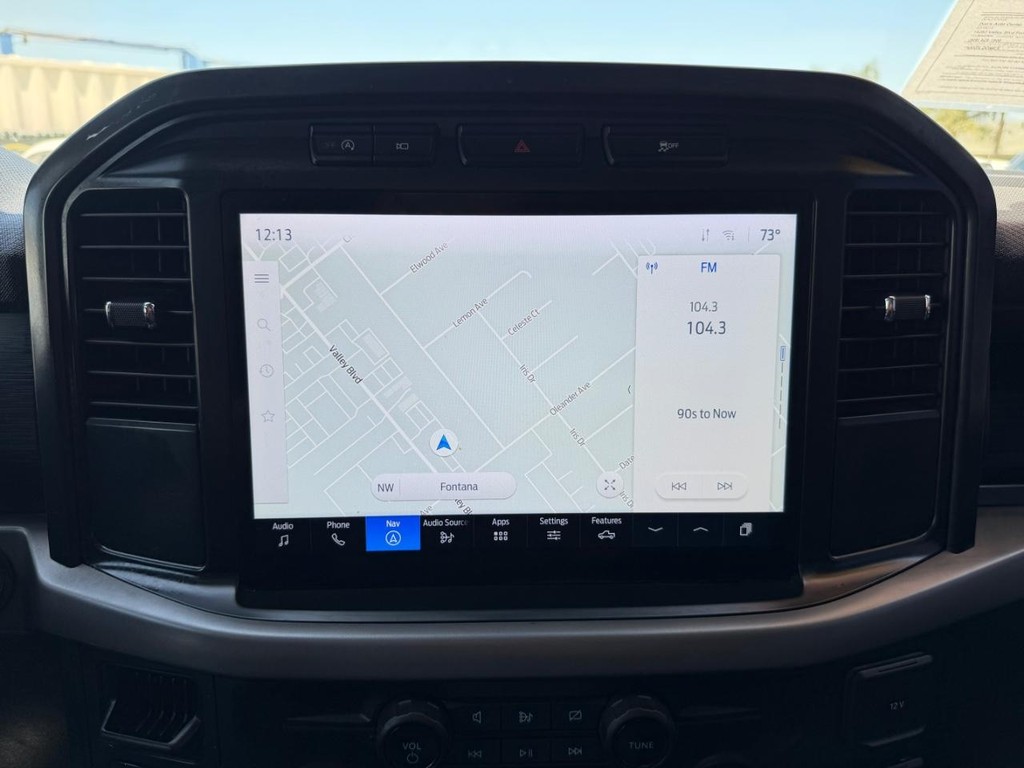 Ford F-150 Vehicle Full-screen Gallery Image 41