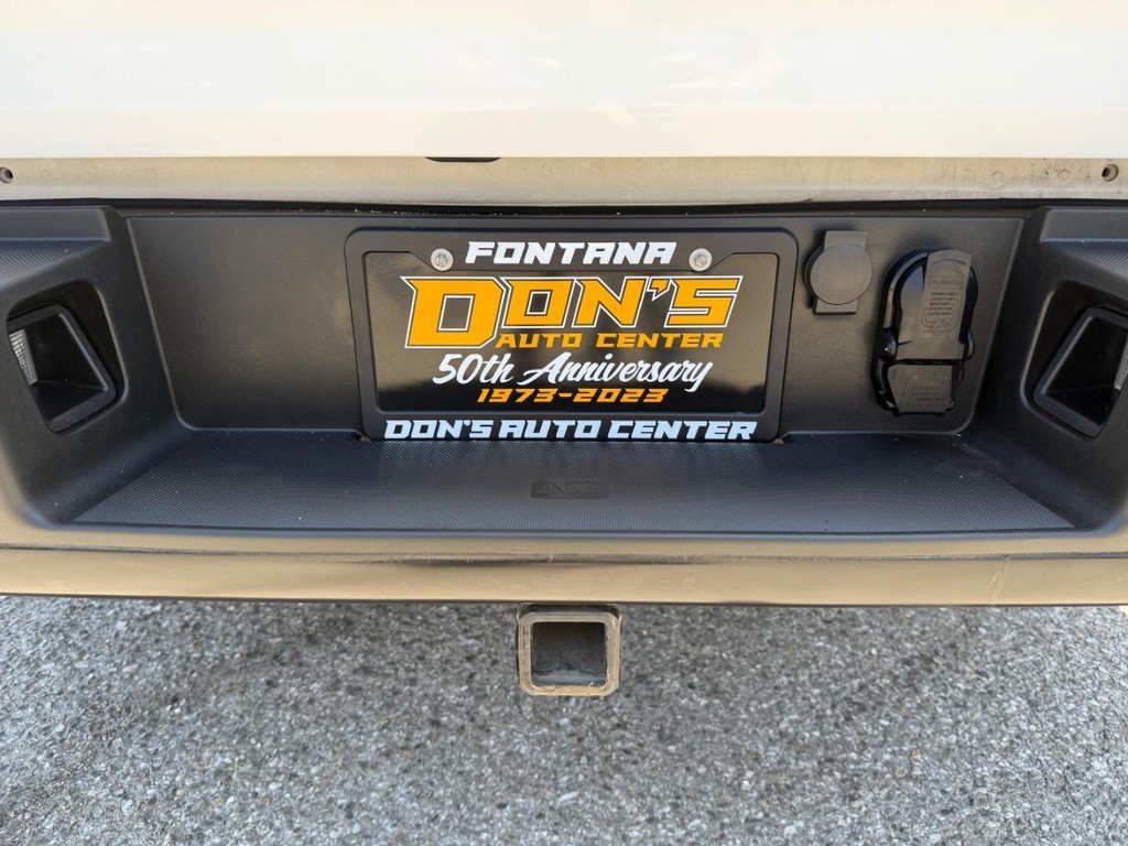 Ford F-150 Vehicle Full-screen Gallery Image 48