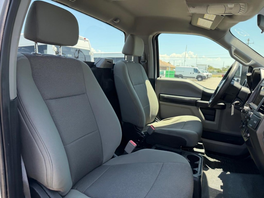 Ford F-250 Vehicle Full-screen Gallery Image 21