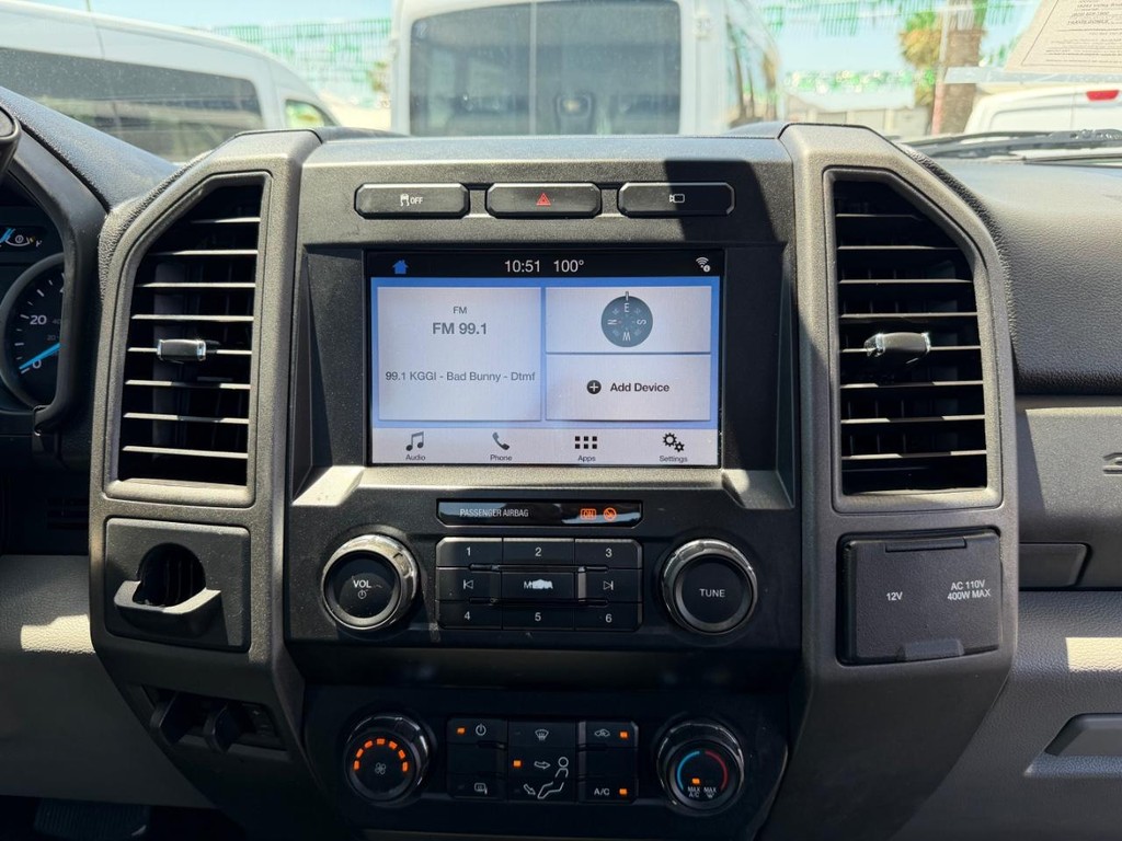 Ford F-250 Vehicle Full-screen Gallery Image 23