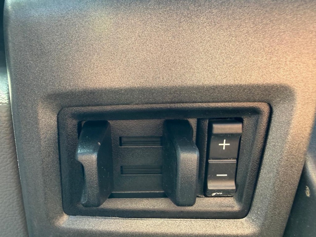 Ford F-250 Vehicle Full-screen Gallery Image 30