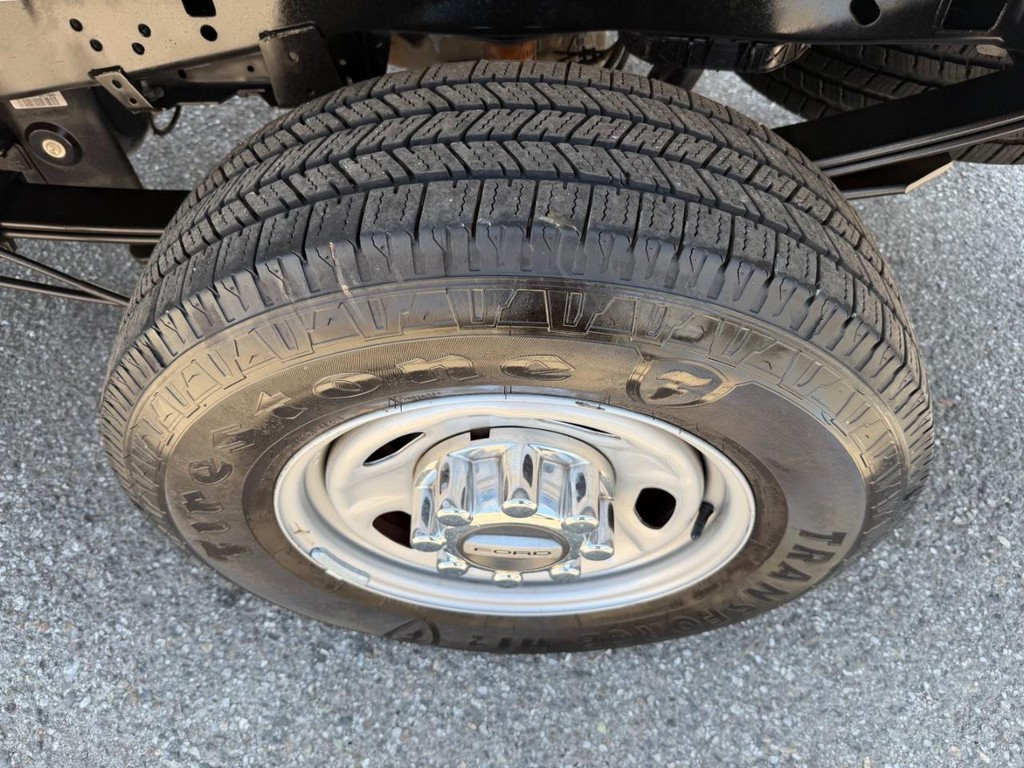 Ford F-250 Vehicle Full-screen Gallery Image 34