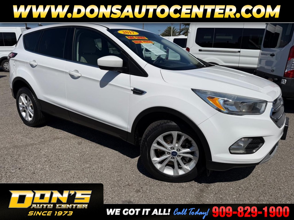Ford Escape Vehicle Full-screen Gallery Image 01