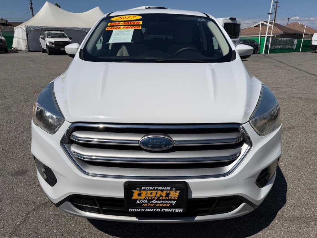 Ford Escape Vehicle Full-screen Gallery Image 14