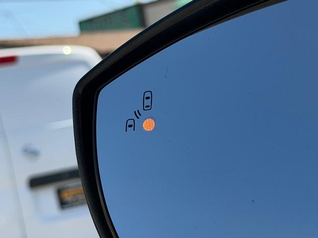 Ford Escape Vehicle Full-screen Gallery Image 42