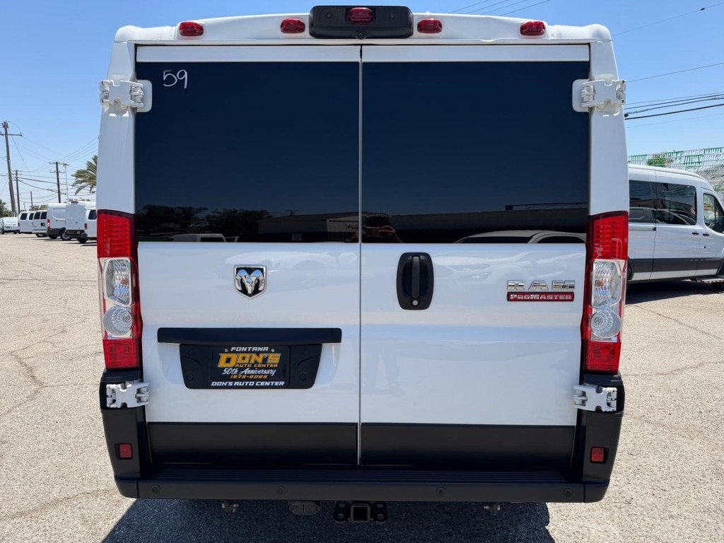 Ram ProMaster Vehicle Full-screen Gallery Image 09