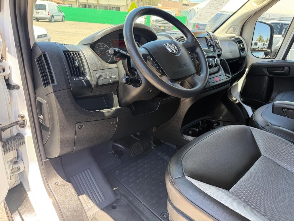 Ram ProMaster Vehicle Full-screen Gallery Image 25