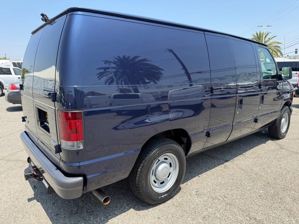 Ford E-150 Cargo Van Vehicle Full-screen Gallery Image 07