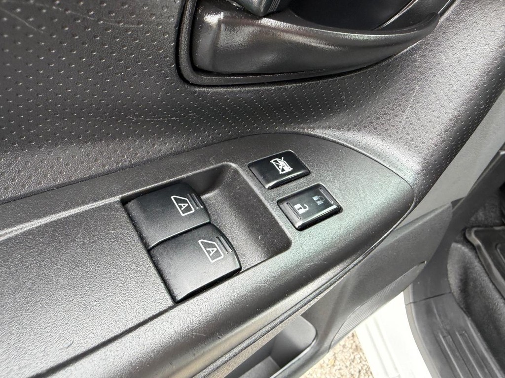 Nissan NV200 Vehicle Full-screen Gallery Image 31
