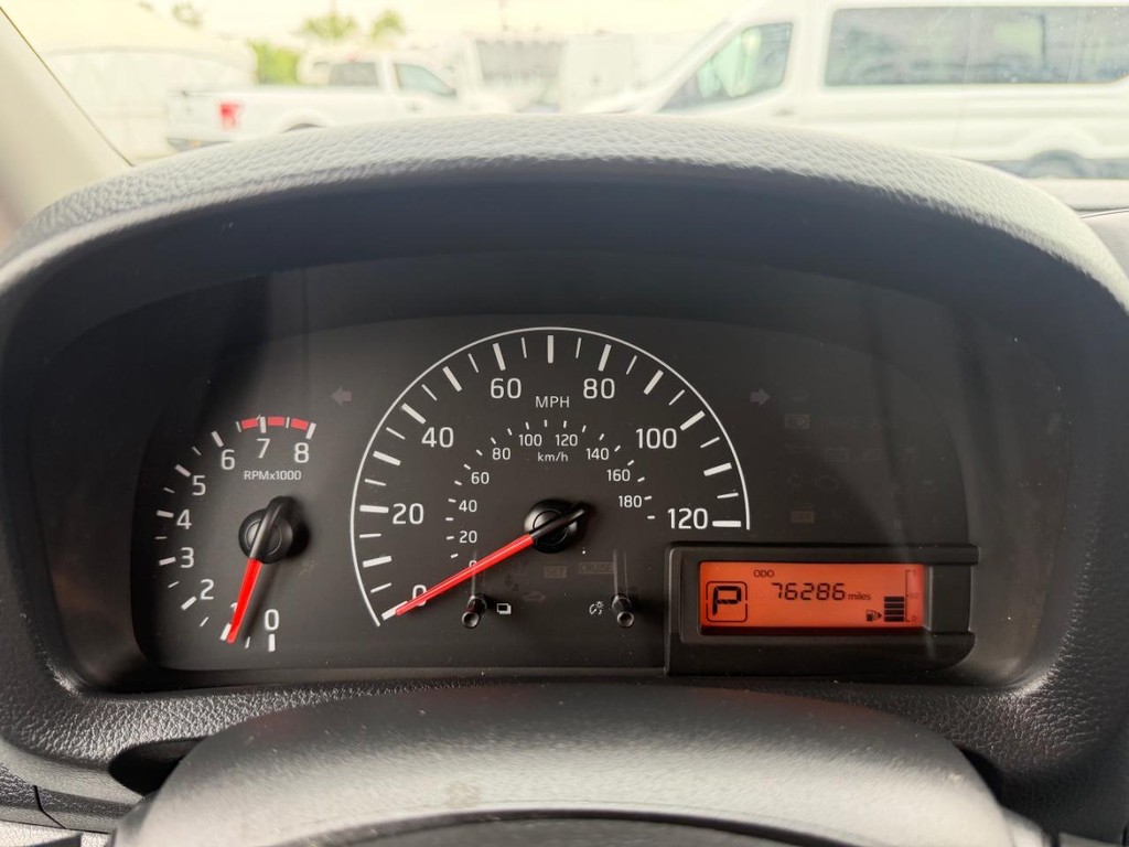 Nissan NV200 Vehicle Full-screen Gallery Image 33