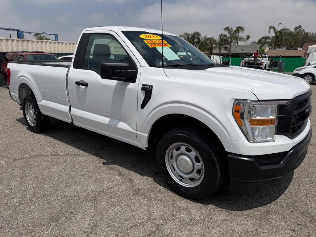 Ford F-150 Vehicle Full-screen Gallery Image 03
