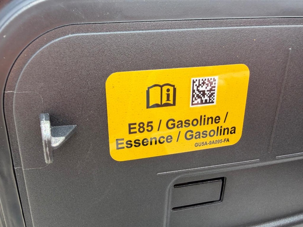 Ford F-150 Vehicle Full-screen Gallery Image 35