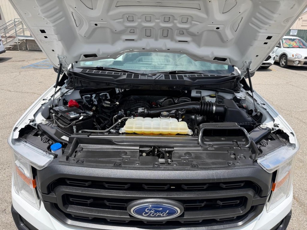 Ford F-150 Vehicle Full-screen Gallery Image 36